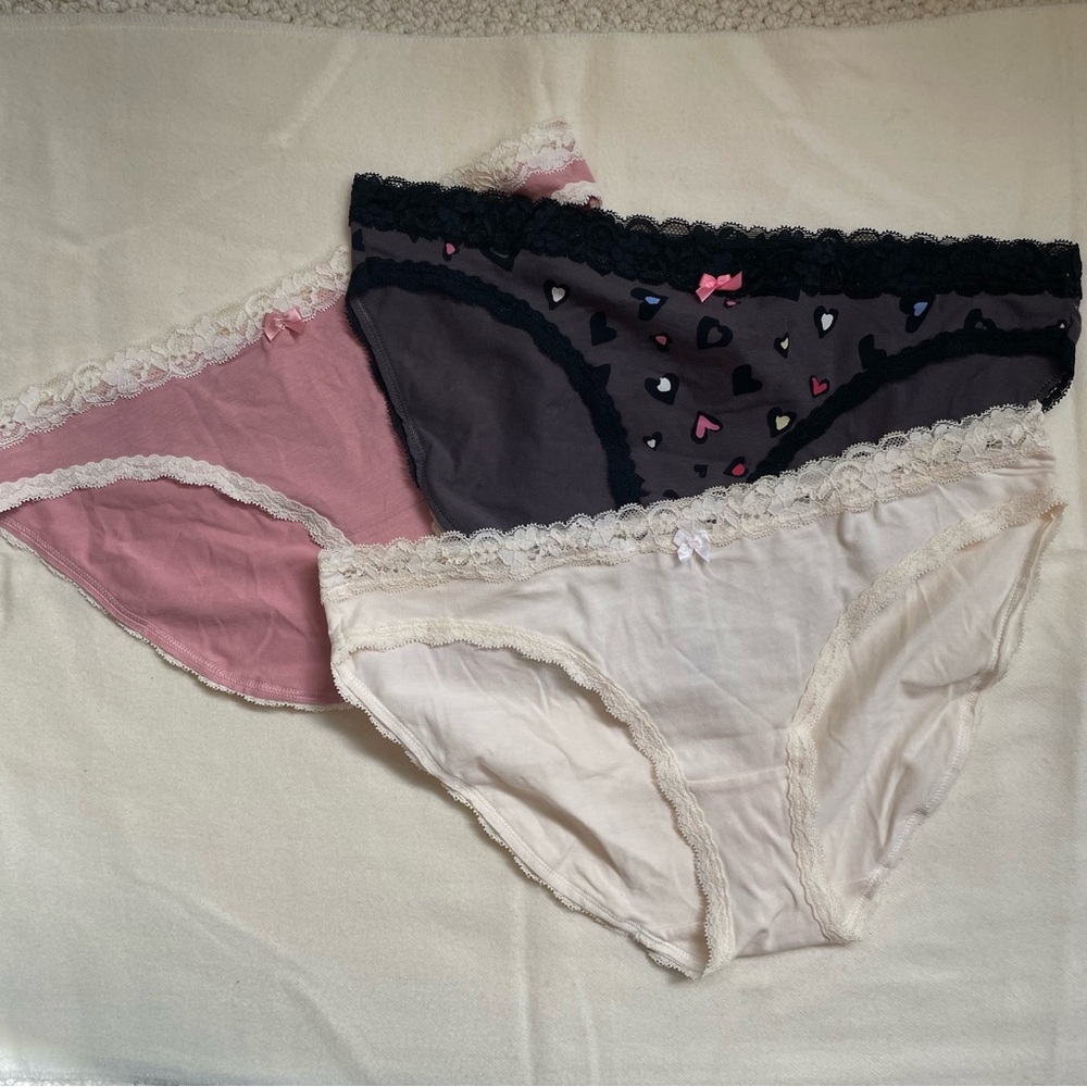3-Pack Lace Trim Bikini Panties - Pink, Charcoal Heart Print, Cream